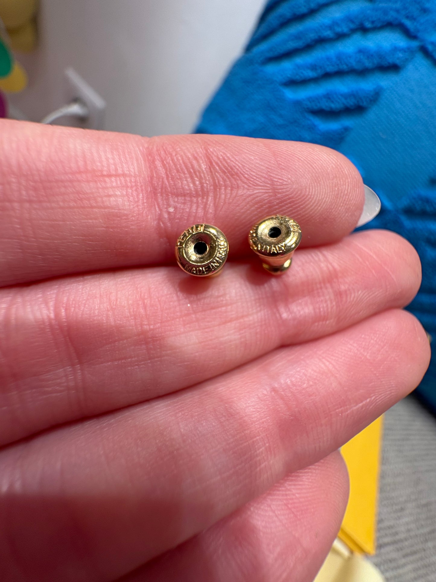 Boucles d’oreilles Fendi