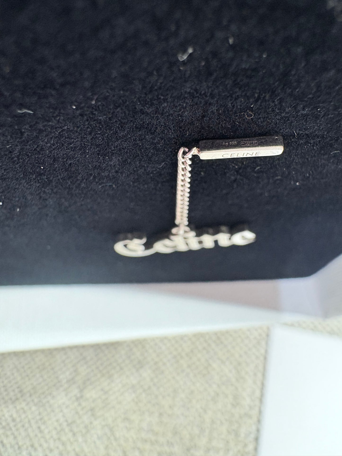 Boucle d’oreille CÉLINE
