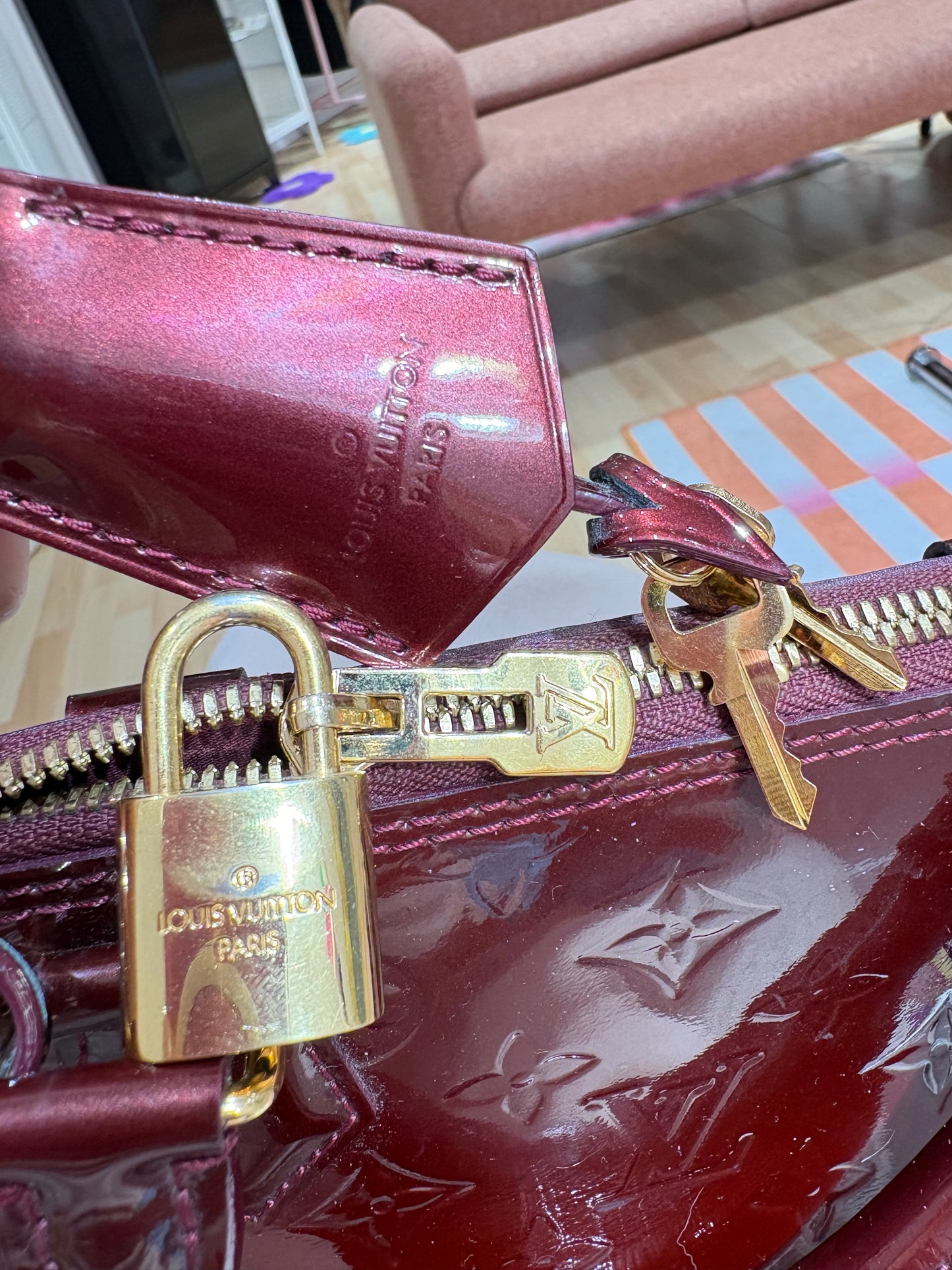 Sac Louis Vuitton Alma PM Monogram Vernis Rouge Fauvist