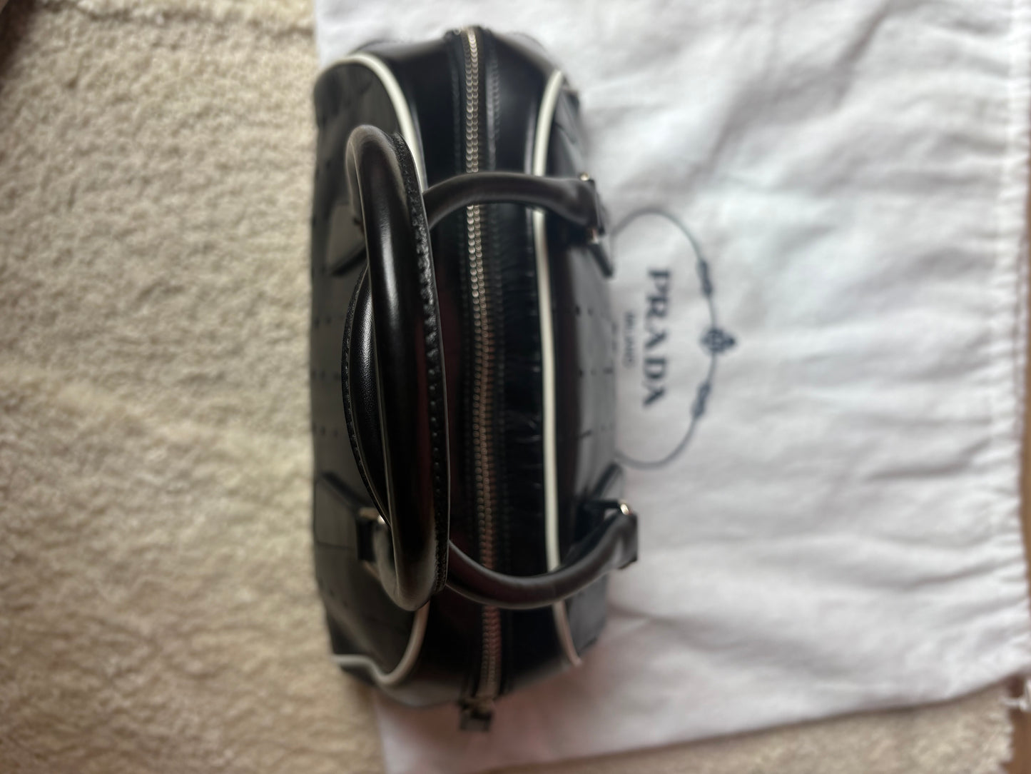 Sac Prada bowling