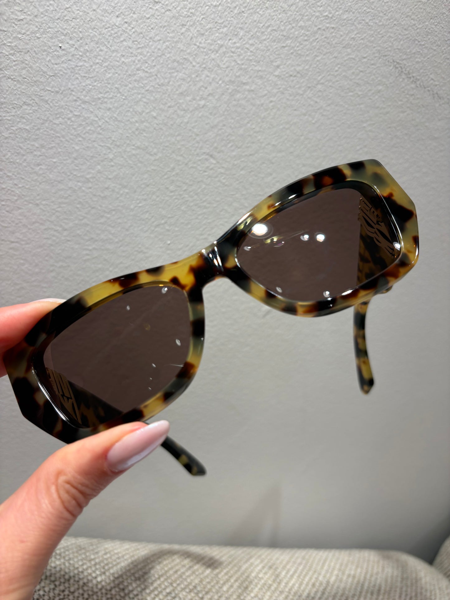 Lunettes de soleil Dior MissDior S11