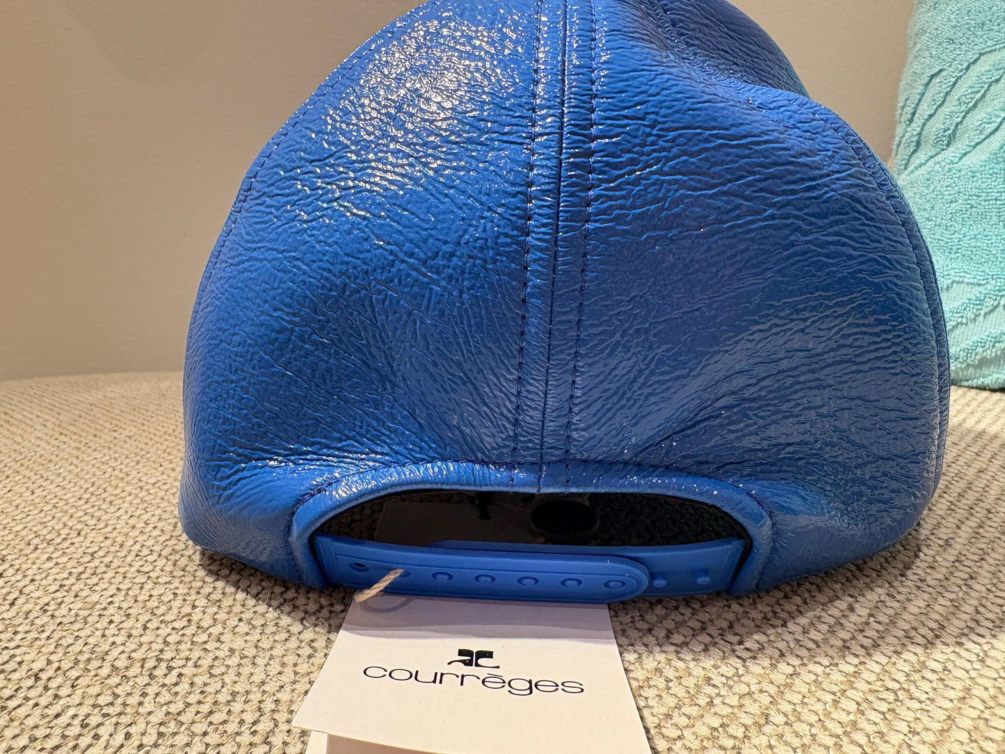 Casquette vinyle bleu