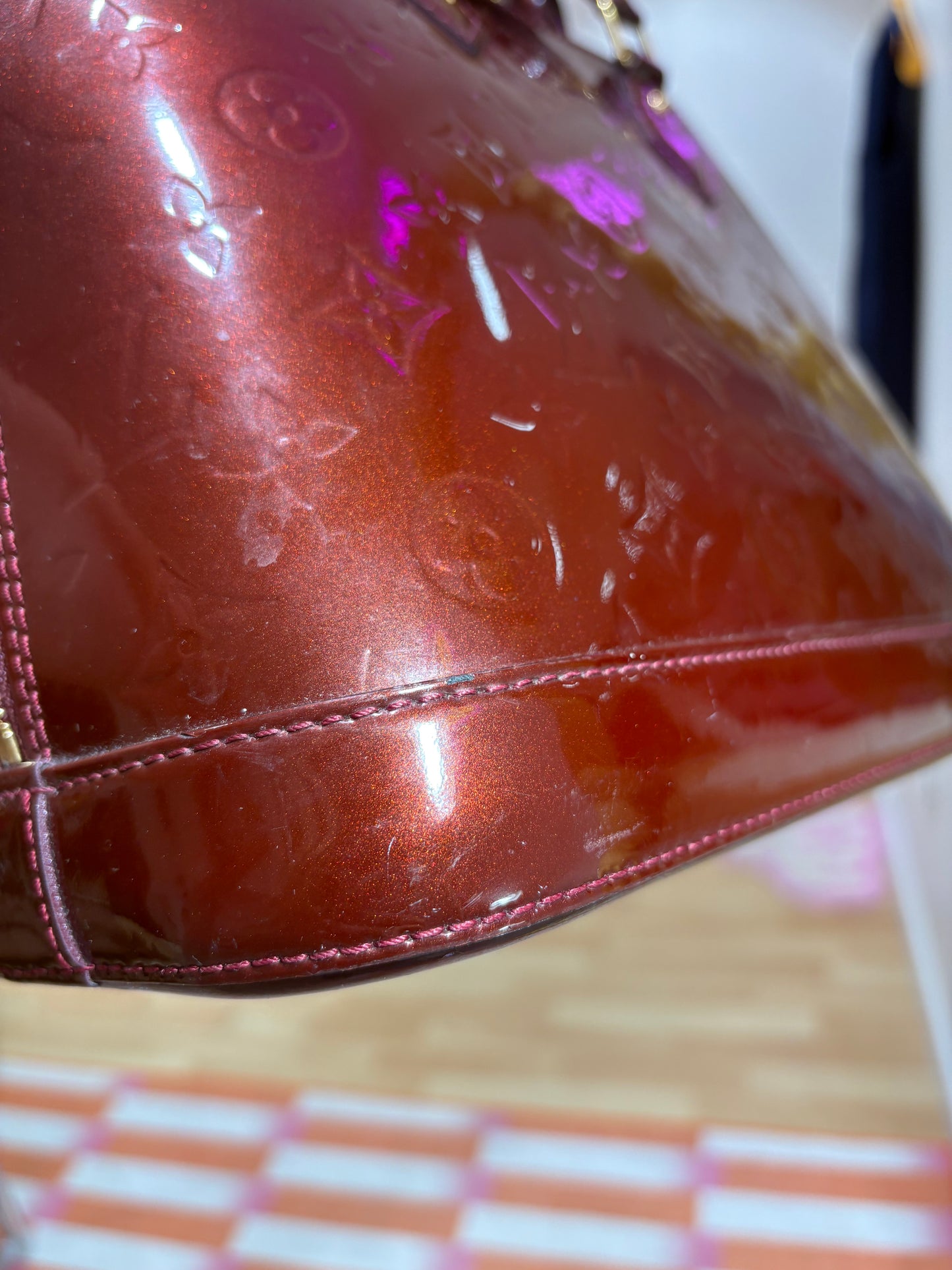 Sac Louis Vuitton Alma PM Monogram Vernis Rouge Fauvist