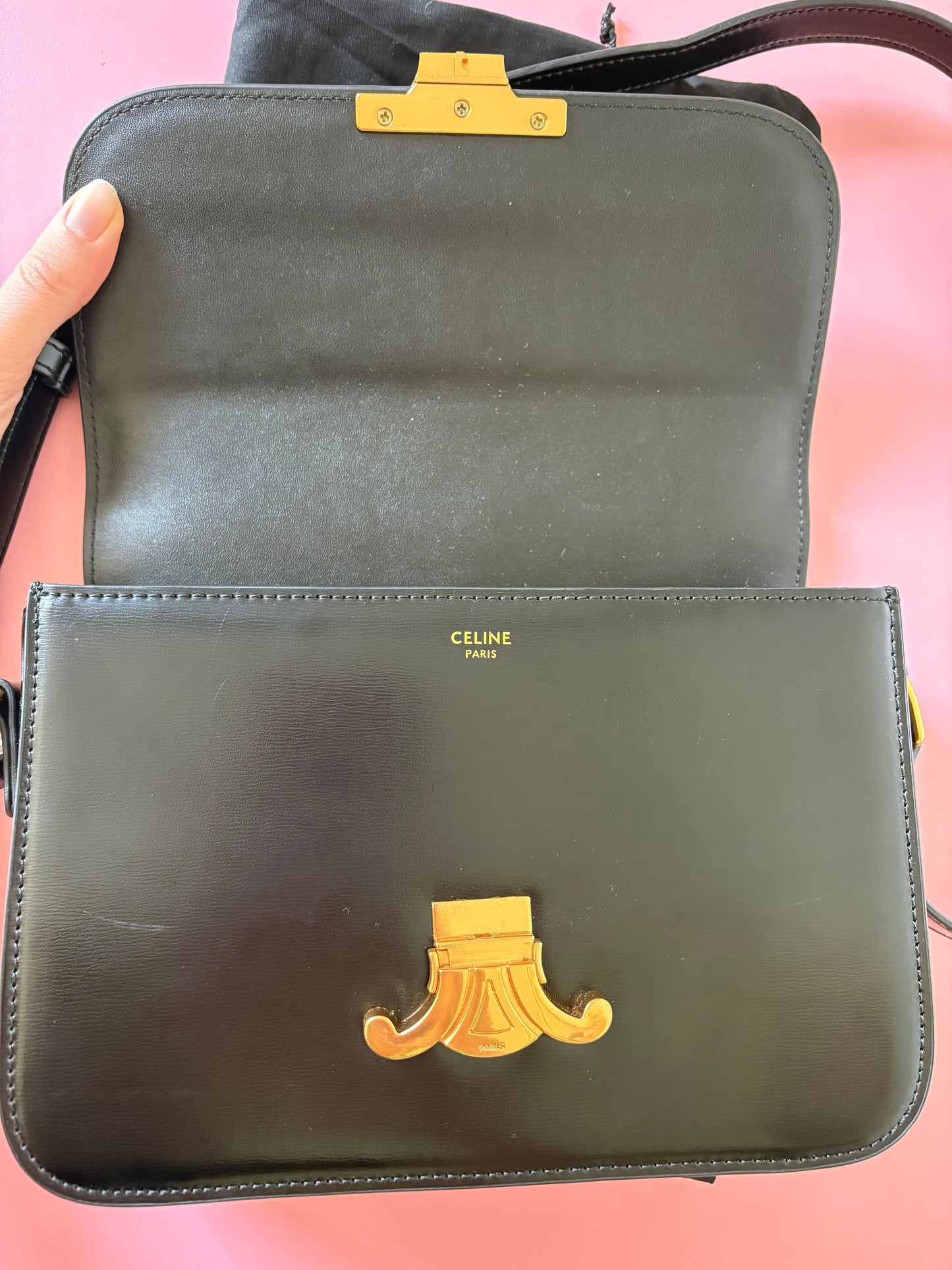 Sac Céline triomphe