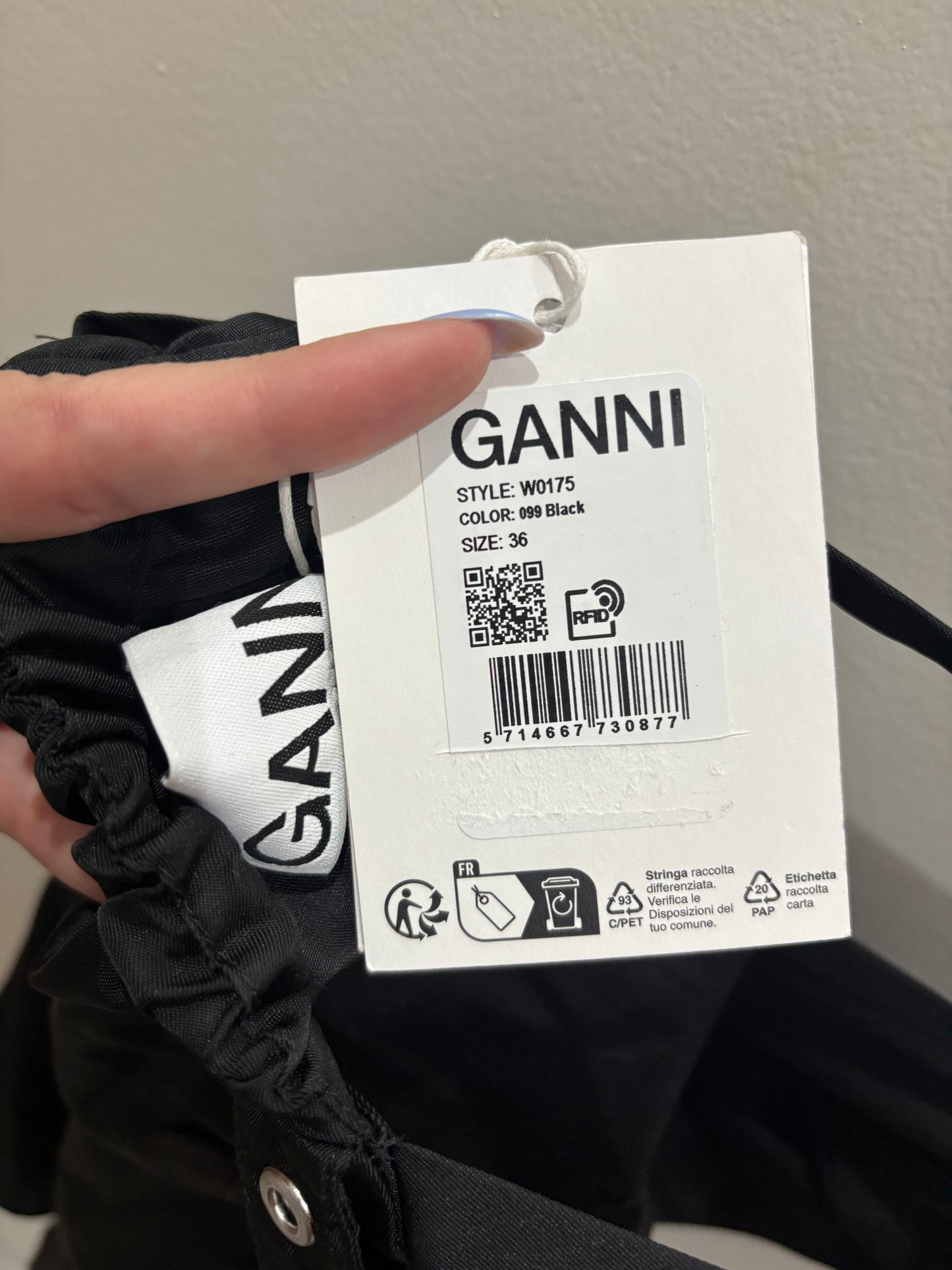 GANNI – Haut à basque noir – Taille 36