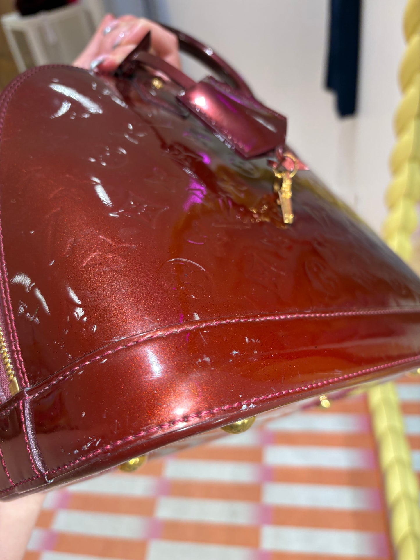 Sac Louis Vuitton Alma PM Monogram Vernis Rouge Fauvist