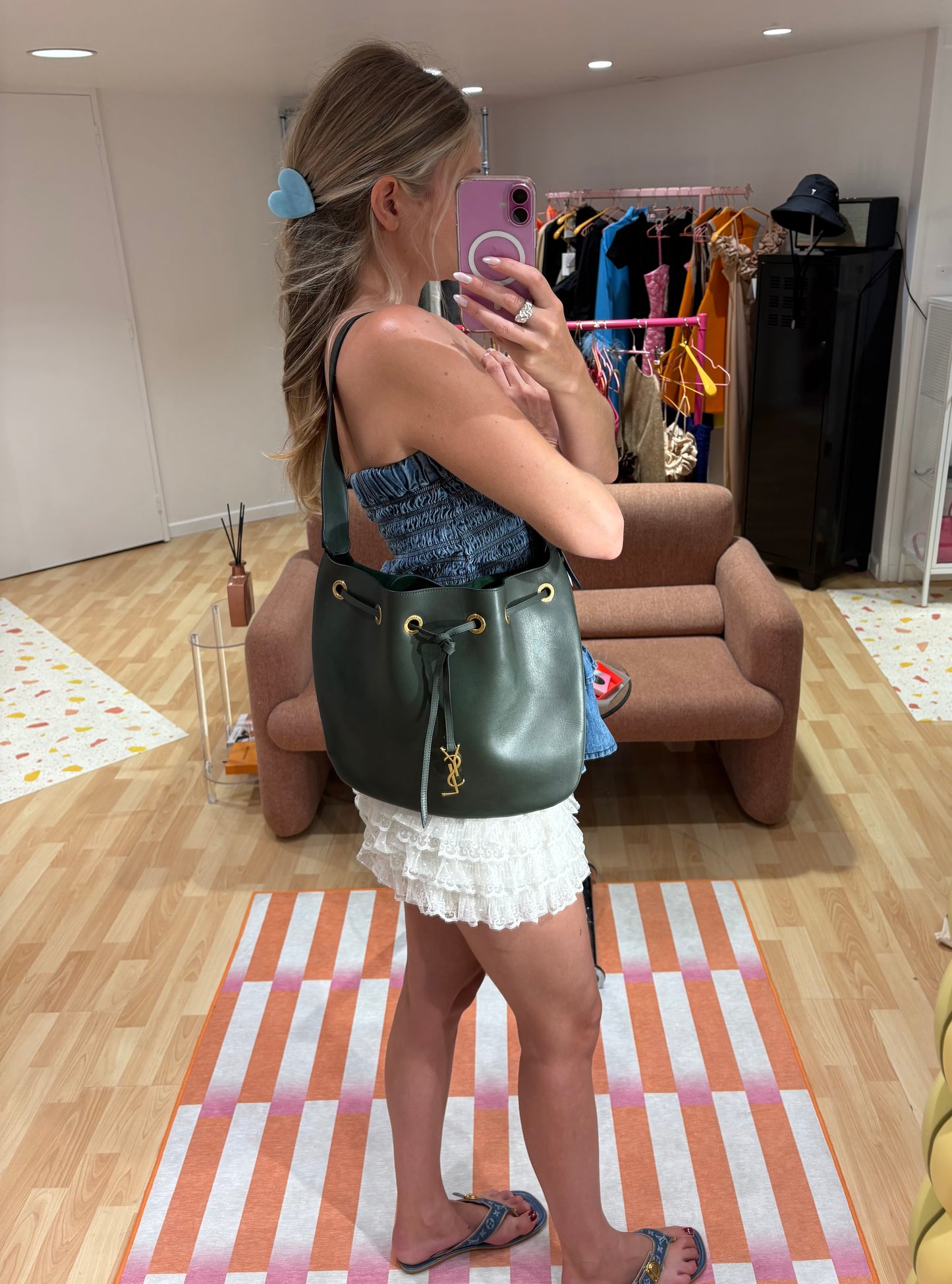 Saint Laurent Paris VII Medium Hobo Bag – Cuir lisse vert foncé