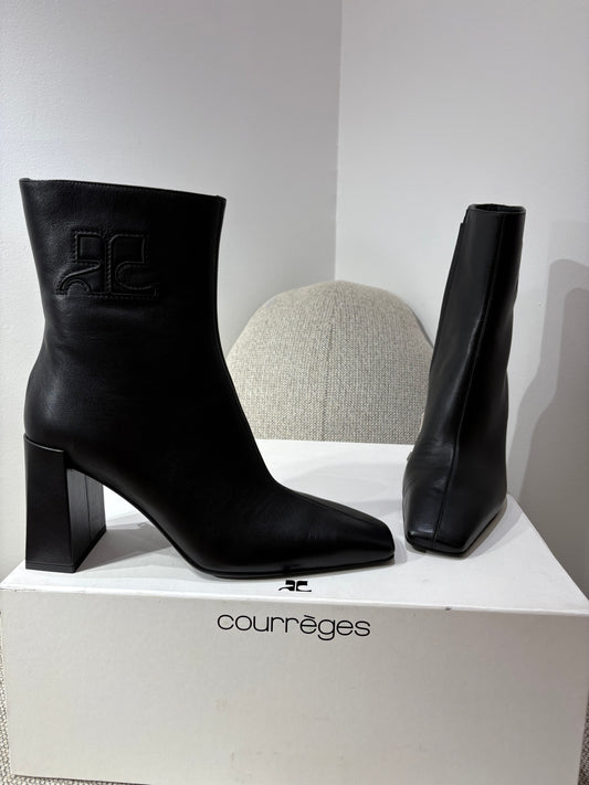 Bottines Courrèges