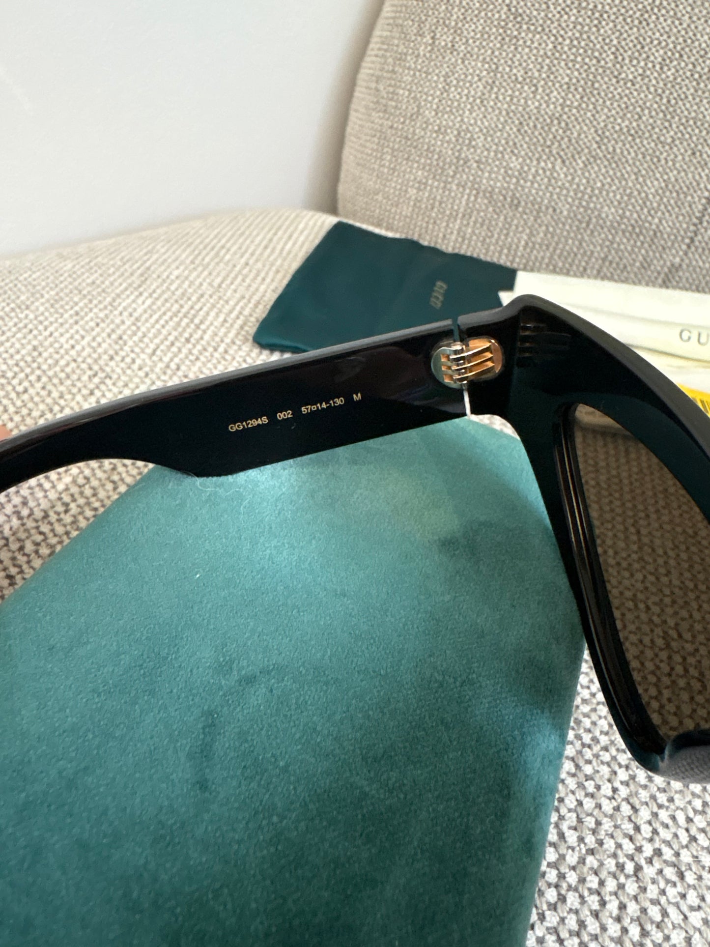 Lunettes de soleil Gucci GG1294S 002