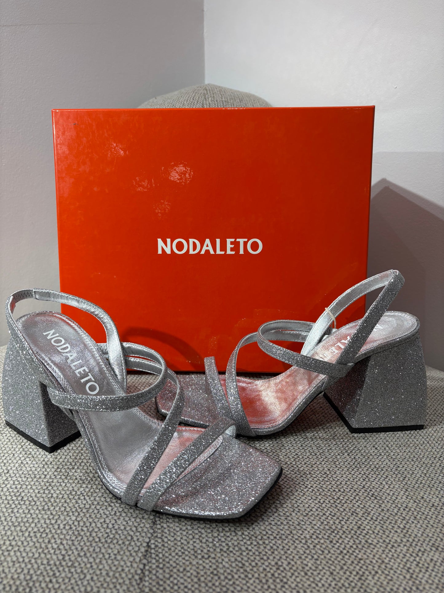 Sandales Nodaleto