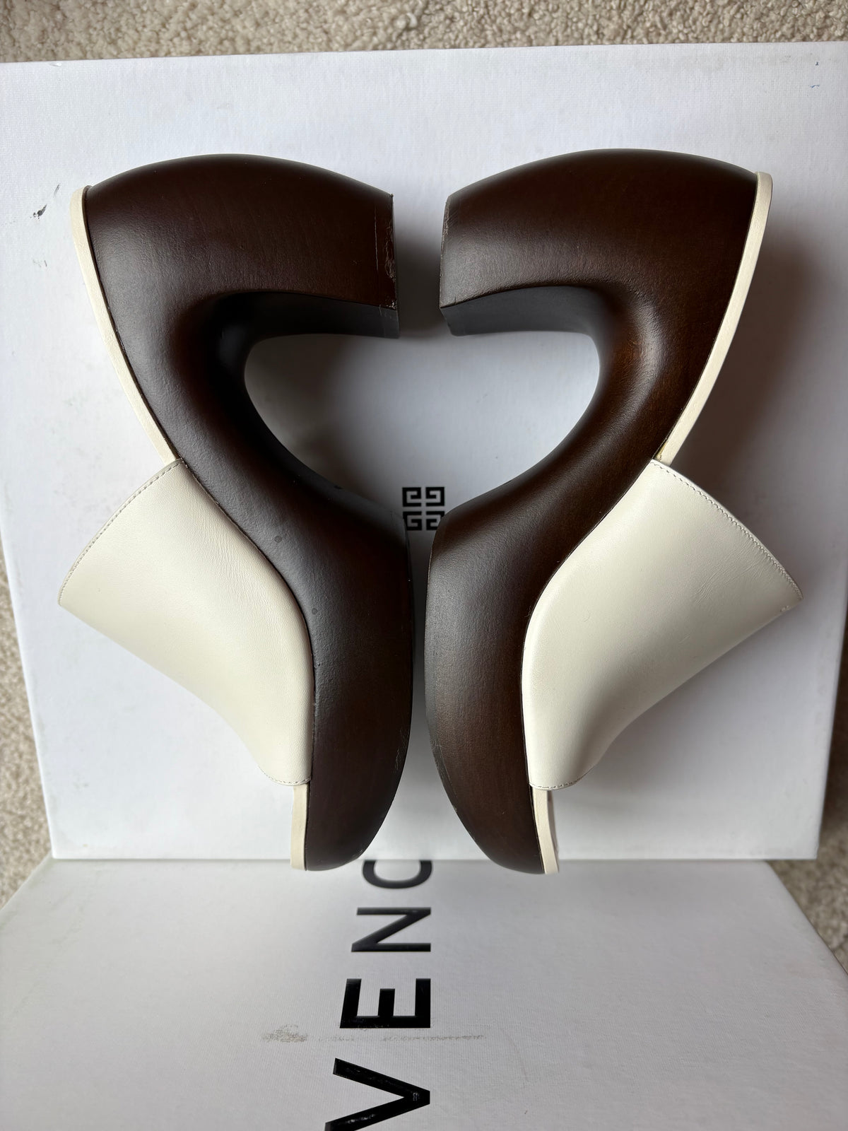 GIVENCHY – Mules sabots