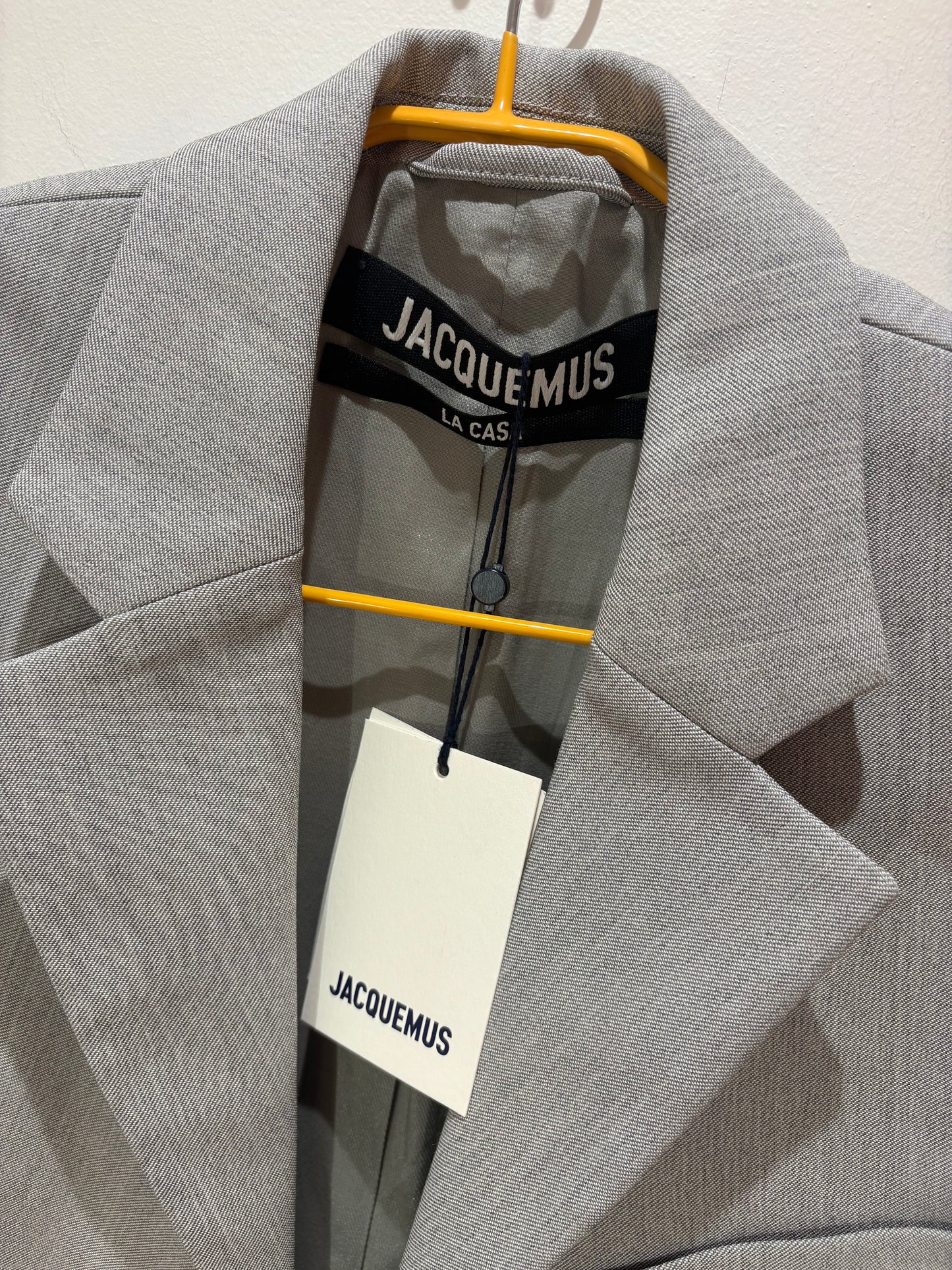 Jacquemus – Blazer La veste D’Homme avec pinces – Gris clair