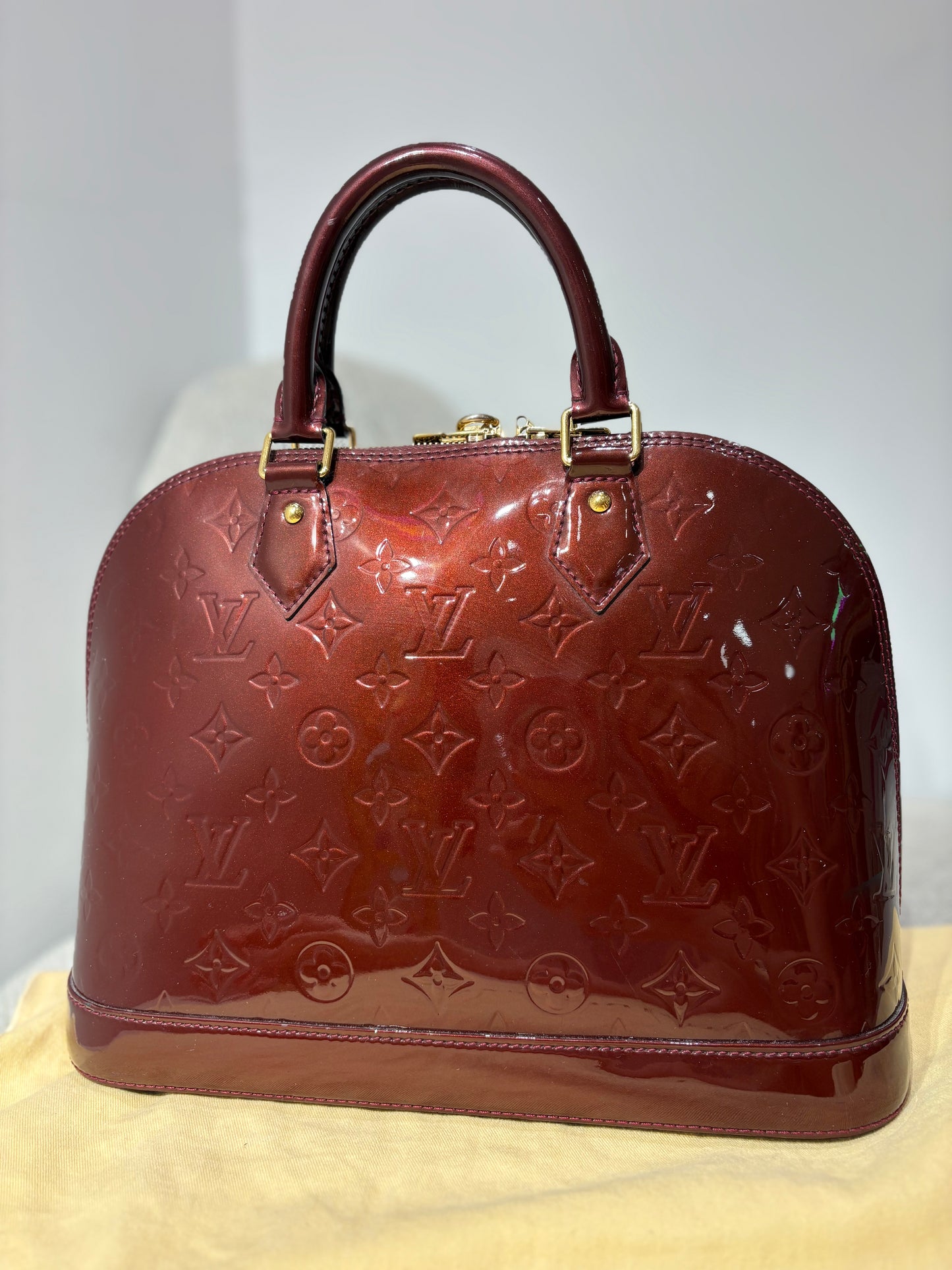 Sac Louis Vuitton Alma PM Monogram Vernis Rouge Fauvist