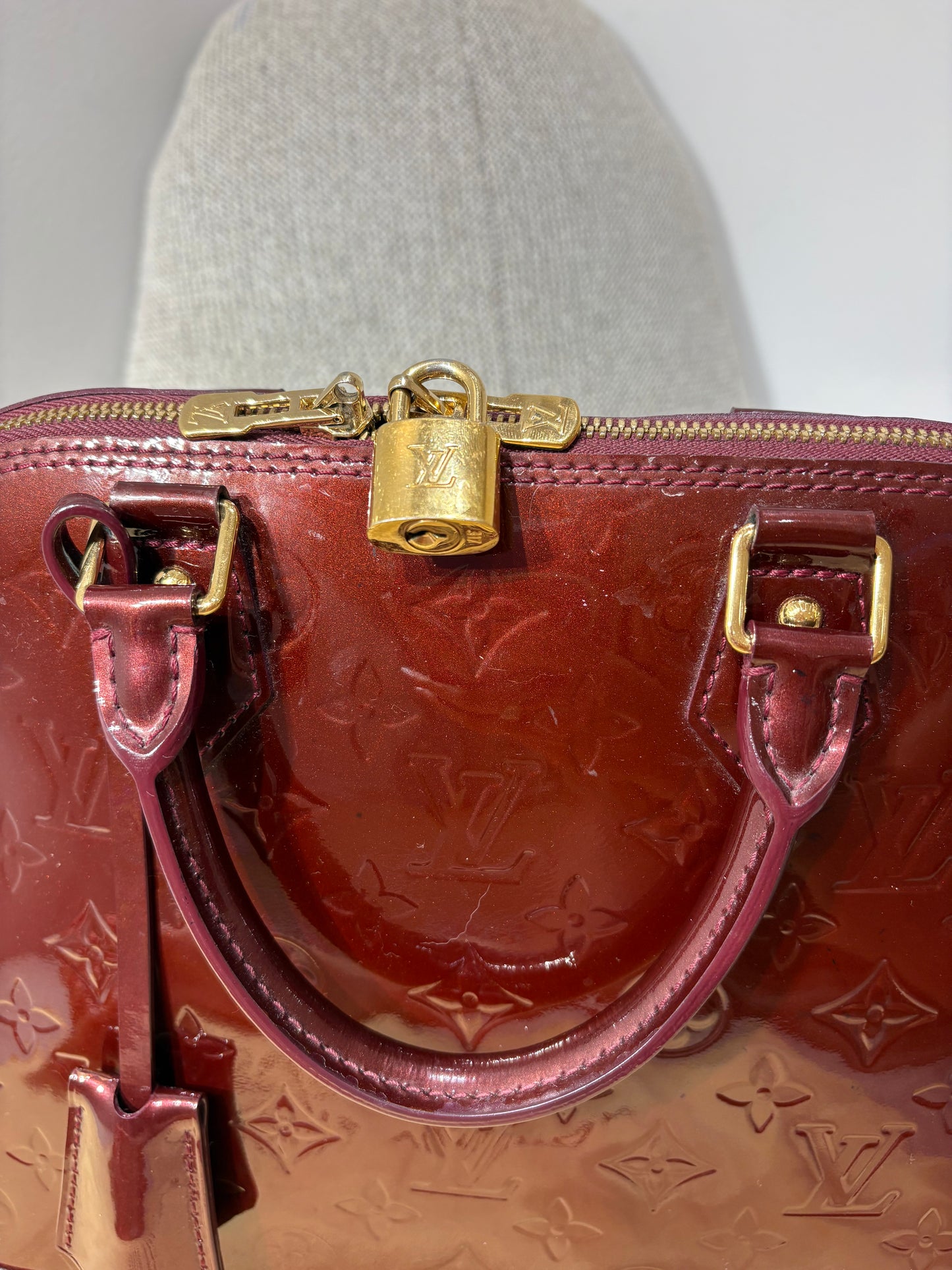 Sac Louis Vuitton Alma PM Monogram Vernis Rouge Fauvist