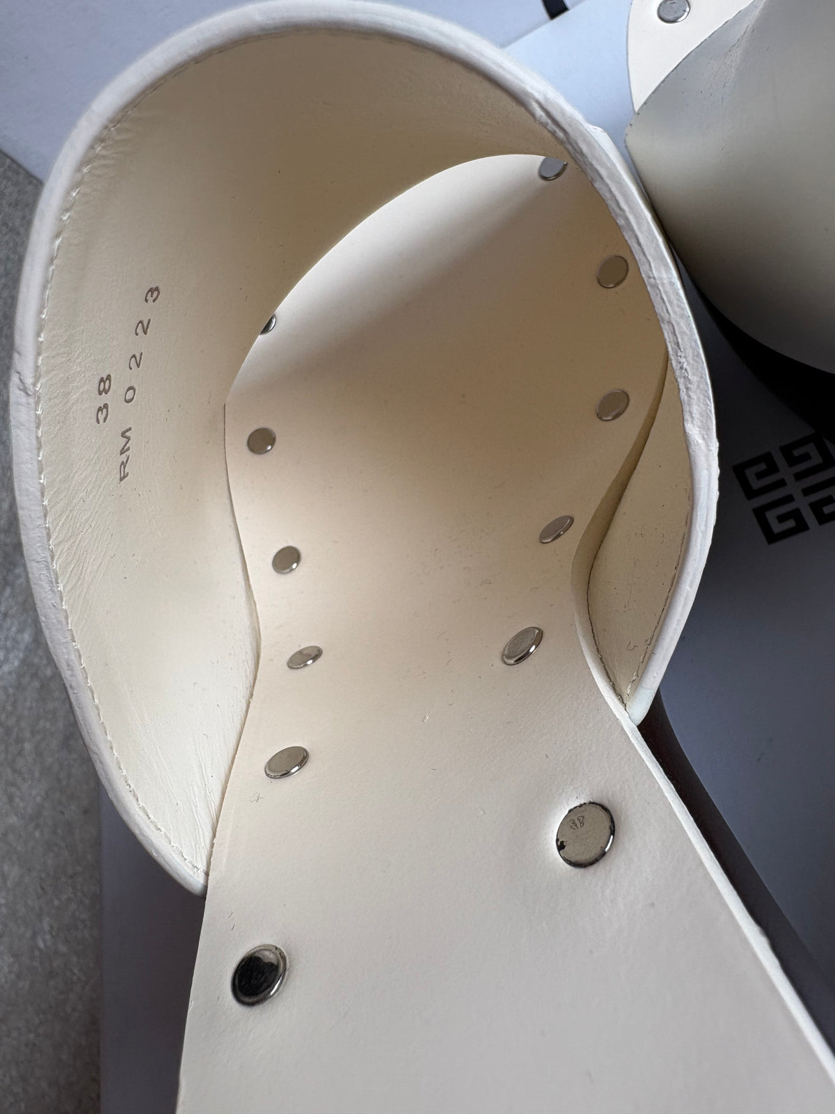 GIVENCHY – Mules sabots