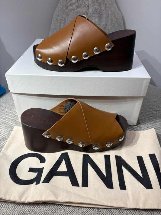 Mules GANNI
