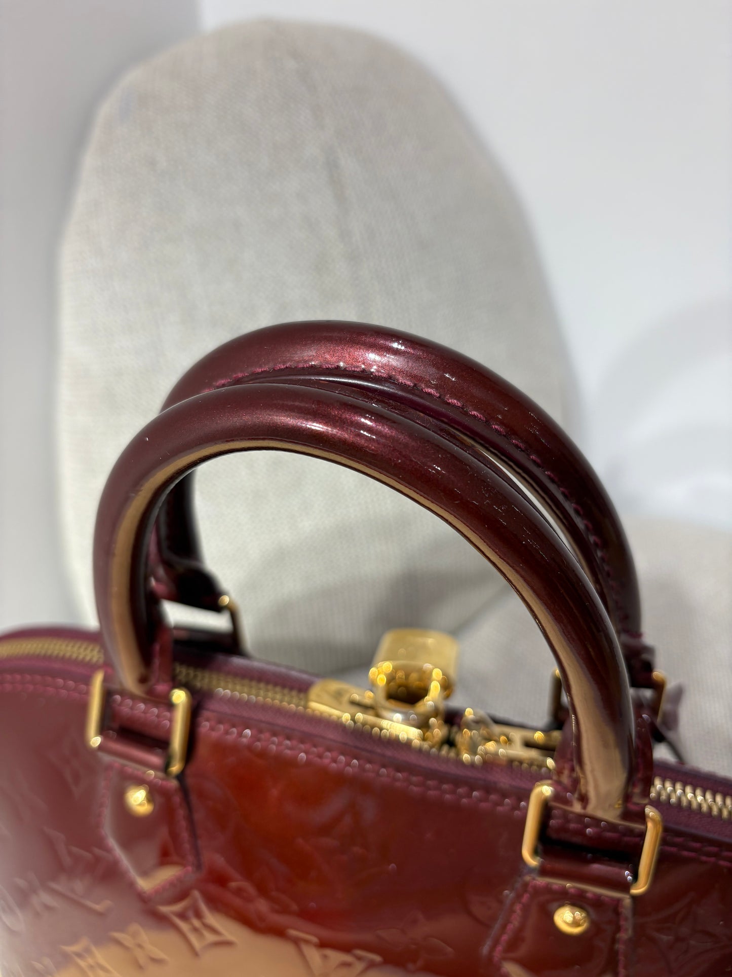Sac Louis Vuitton Alma PM Monogram Vernis Rouge Fauvist