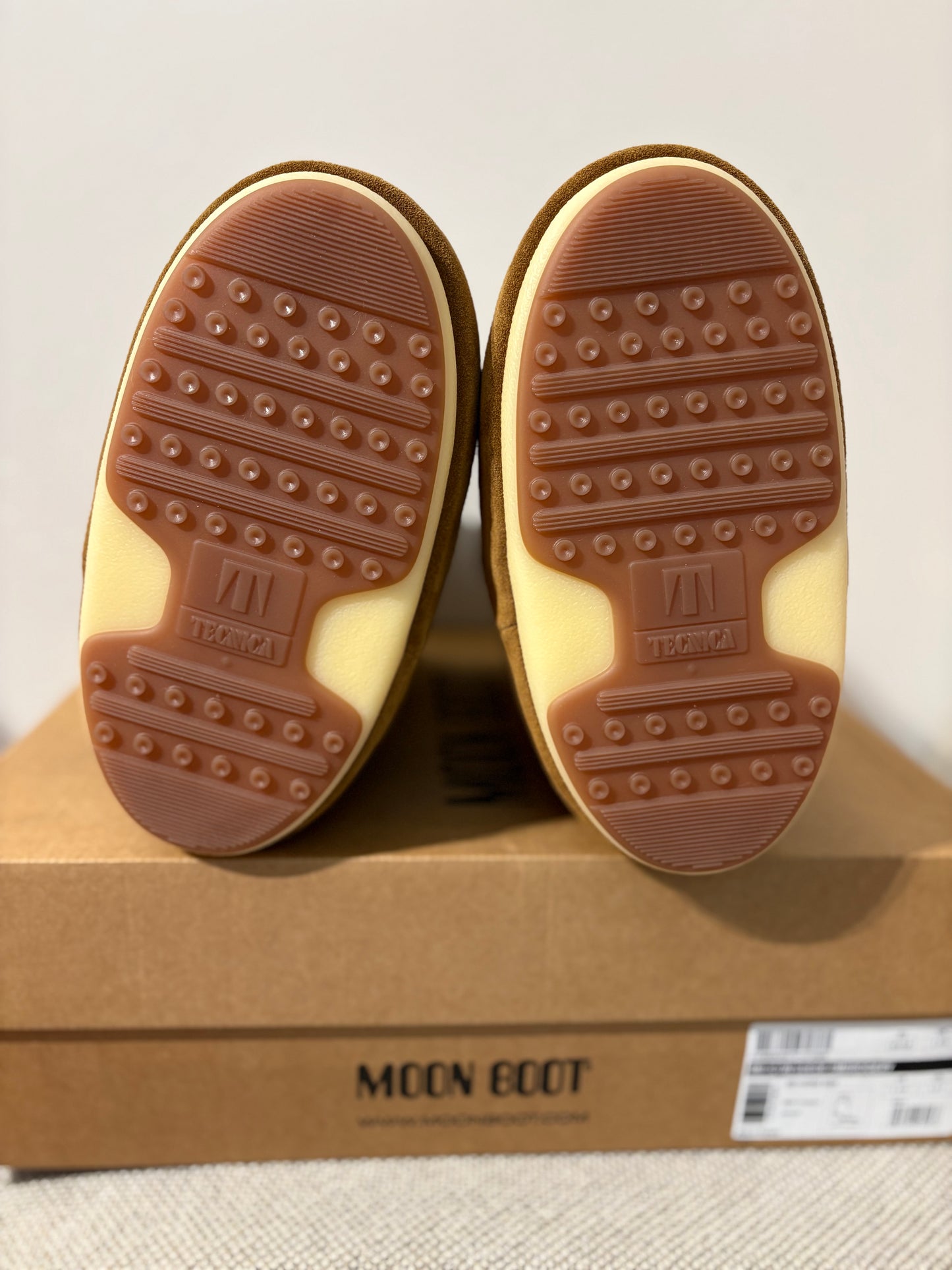 Moon Boot Icon Suede Embroidery Cognac